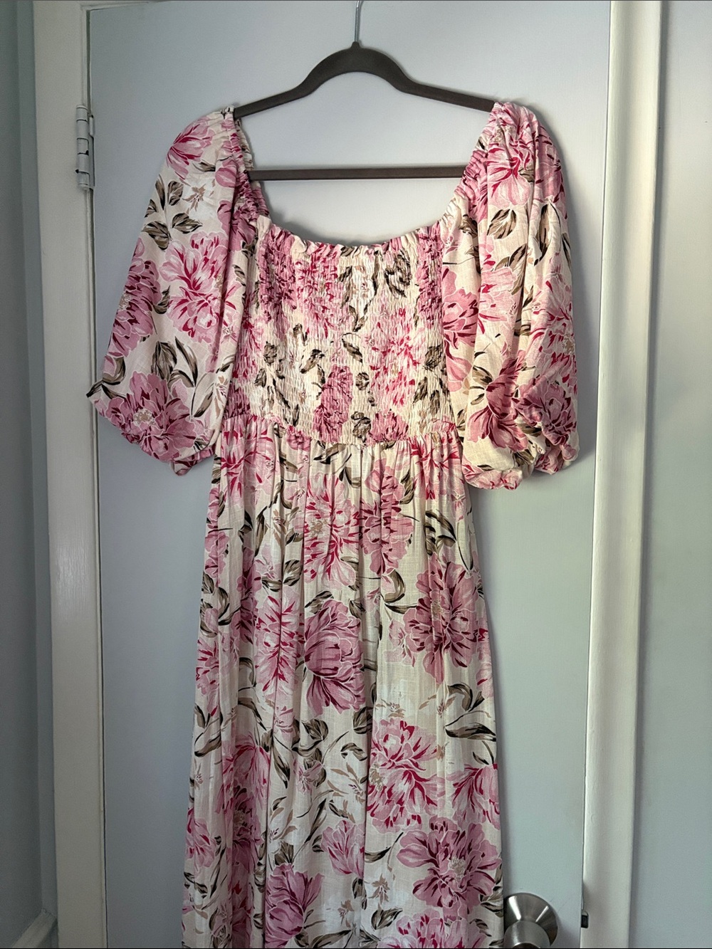 Floral Pink Maxi Dress with Puff Sleeves